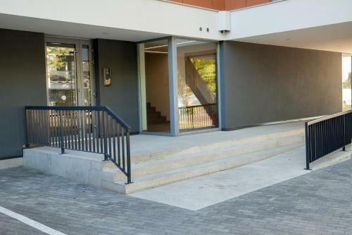 Riverside Apartment 3