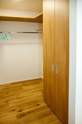 Riverside Apartment 2
