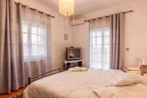 Villa Classy & Traditional House With Fantastic View