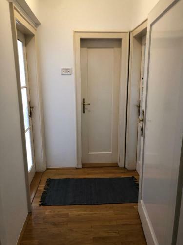 Apartamento Roseman - Small Open Flat In The City Centre
