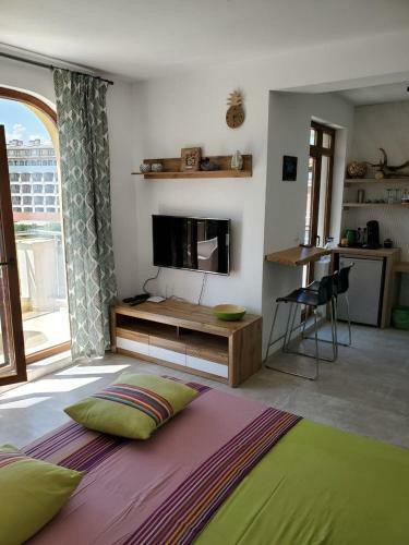 Obzor Tatyana Apartaments Natura