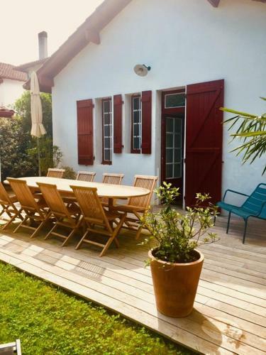 Villa Larhundoa Avec Les Cl�s de Saint Jean de Luz