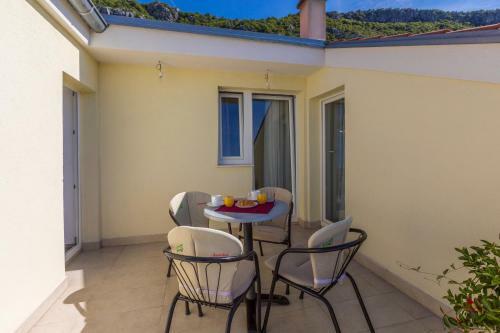 Apartments Dijana