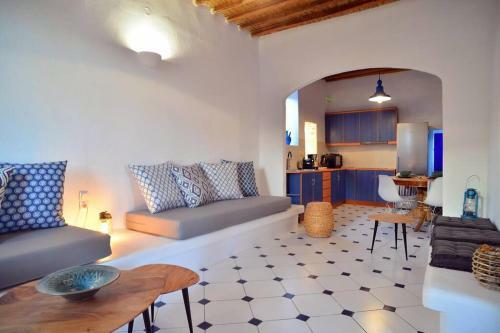 Barabas's Home - Traditional Home In Galissas