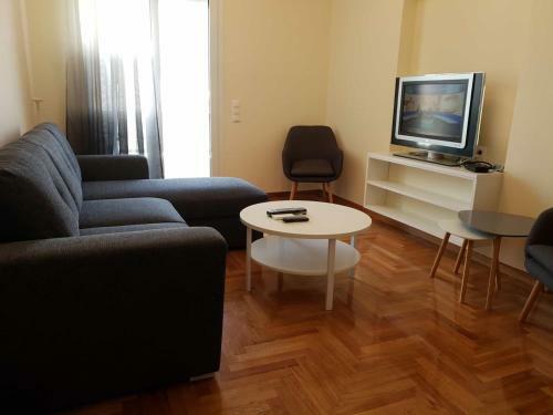 Kalamata.house - Sunny And Modern Apartment With View!