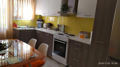 George Apartment
