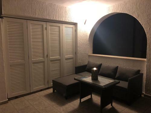 Apartment Three Lions
