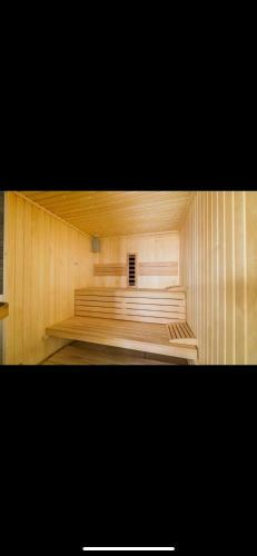 Apartament Alezzi Iony