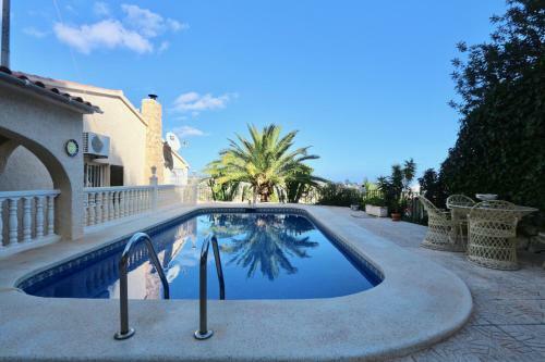 Villa In Maryvilla