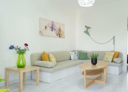 Melanthi Apartment