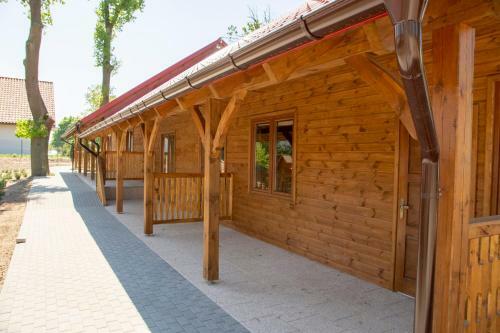 Lodge Jantar Pokoje I Domki U Reni