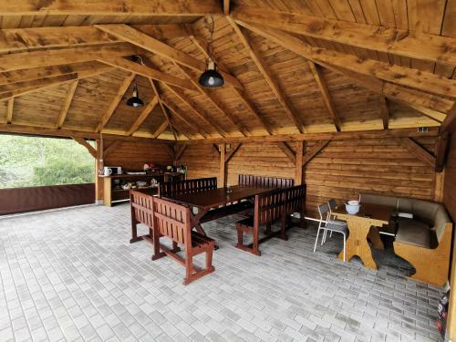 Lodge Jantar Pokoje I Domki U Reni