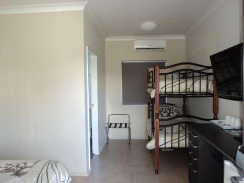 Station Hotel Motel