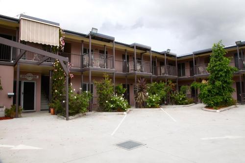 Station Hotel Motel