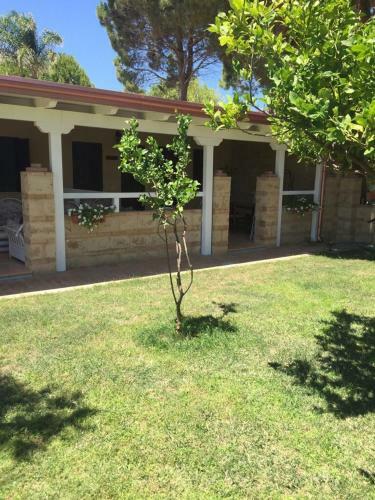Hostal B&B Marine Park