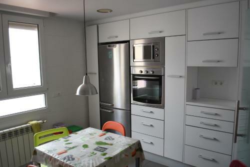 Apartamento Pisazo Reformado En El Centro Con Garaje Privado