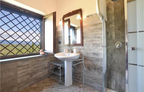 Amazing Home In Squille With Wifi And 4 Bedrooms