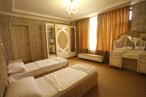 Castle Villa Hotel