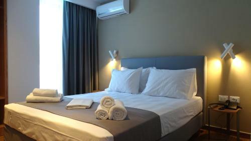 Valmar Hotel