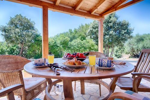 Villa Olive Grove House