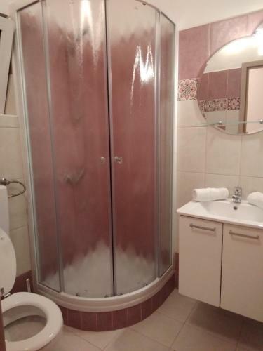 Apartmani Kraljevi?