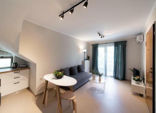 La Strada Apartment