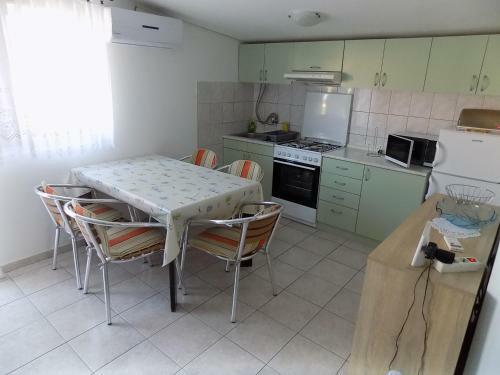 Maleti? Apartman Vir