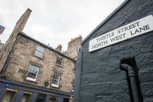 City Centre, Newly Refurbished Stylish Apartment
