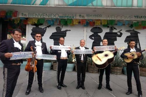 Apartamento Mexican�ssimo!! Awake With Mariachi Serenade