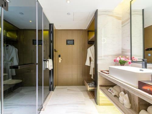 Hotel Ramada Encore By Wyndham Guangzhou Jiangnanxi