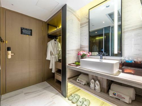 Hotel Ramada Encore By Wyndham Guangzhou Jiangnanxi