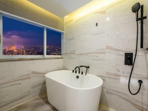 Hotel Ramada Encore By Wyndham Guangzhou Jiangnanxi