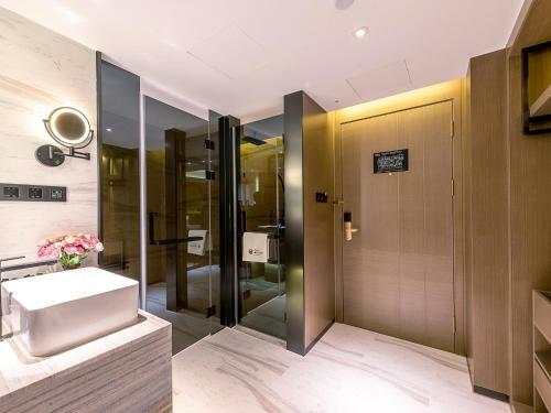 Hotel Ramada Encore By Wyndham Guangzhou Jiangnanxi