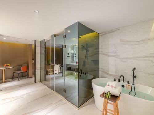 Hotel Ramada Encore By Wyndham Guangzhou Jiangnanxi