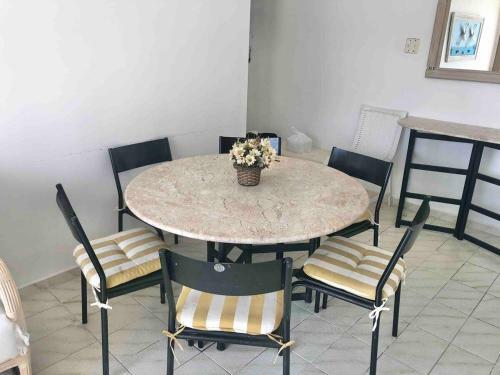 Apartamento Linda Vista Para O Mar Com Varanda 3 Dorm