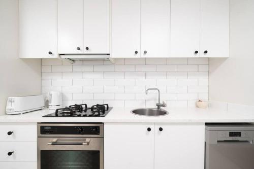 Cosmopolitan Apartment, Crows Nest
