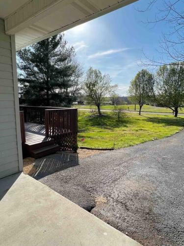 New Cozy Cottage 4 Mins Away From Douglas Lake