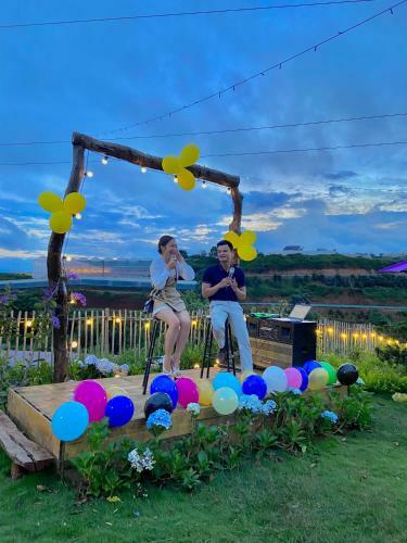 ?� L?t Sunshine Garden
