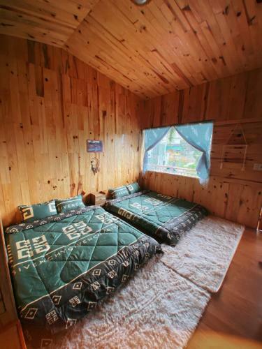 Hostal 72 House