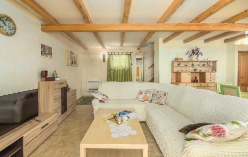 House Ulika - Freshly Renovated, Unique Rural Style