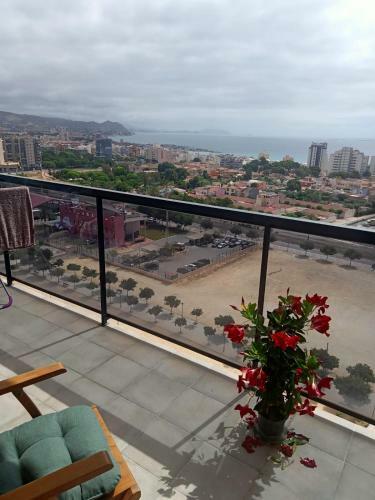 Apartamento Con Piscina Y Vistas Al Mar