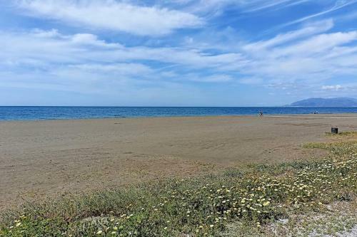 Bonito Apartamento En Chilches. M�laga