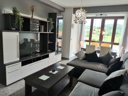 Apartamento Duplex Con Vistas Al Picu Pienzu, Colunga