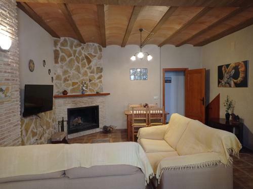 Casa Camille.villares Elche de La Sierra