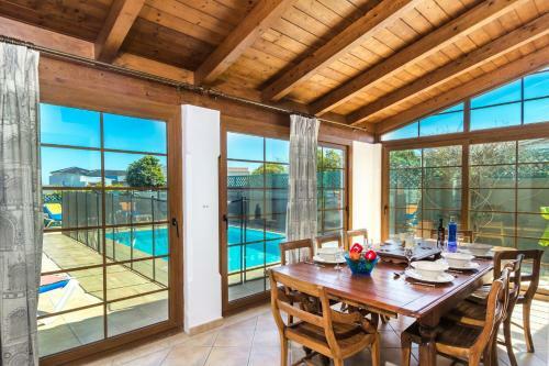 Villa Sherry By Villa Plus