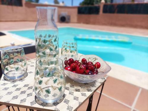 Wonderful Villa With Pool 150 Mt From The Sea