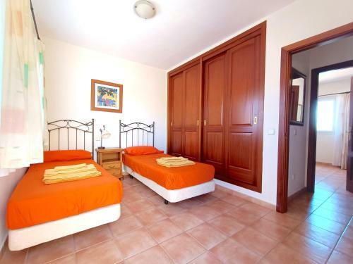 Wonderful Villa With Pool 150 Mt From The Sea