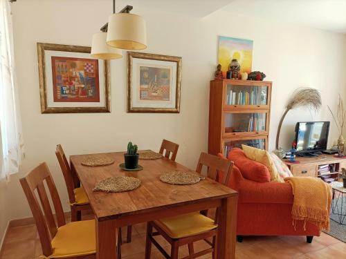 Wonderful Villa With Pool 150 Mt From The Sea
