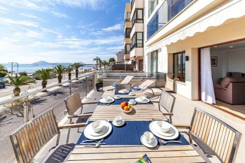 Apartment On The Seafront Faroles 1