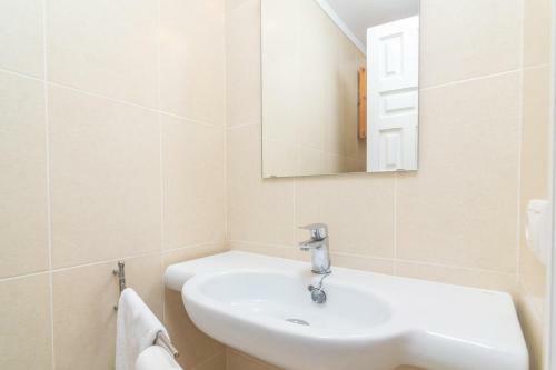 Apartamento Ed Bellveure 2 C -duplex-